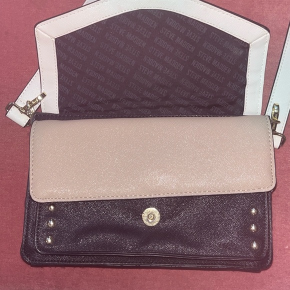 Elegant Black, Palest Pink and Tan Steve Madden Crossbody Bag - Picture 3 of 5